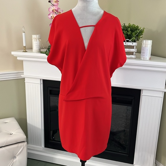 HALSTON Red Heritage Cap Sleeve Crepe Mini Dress NWOT - Picture 2 of 12